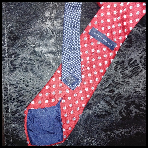 Tommy Hilfiger Silk Tie - Picture 5 of 6